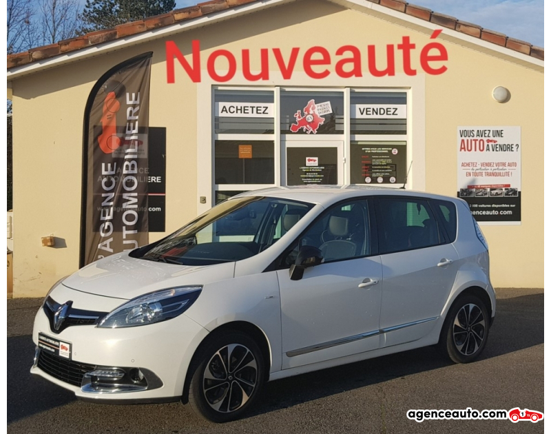 Achat voiture occasion, Auto occasion pas cher | Agence Auto Renault Megane scenic 2 1.5l  110 cv  boose Violet Année 2014 Manuelle Diesel